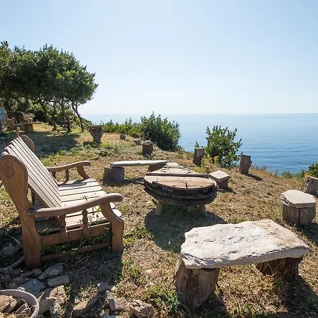 Coin De Paradis Vue Dominante Sur Mer, Montagne Et Tour Génoise Avec Jacuzzi