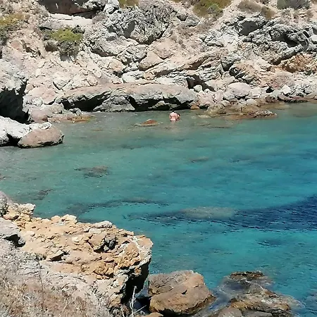 Coin De Paradis Avec Vue Unique Sur La Et La Tour Genoise