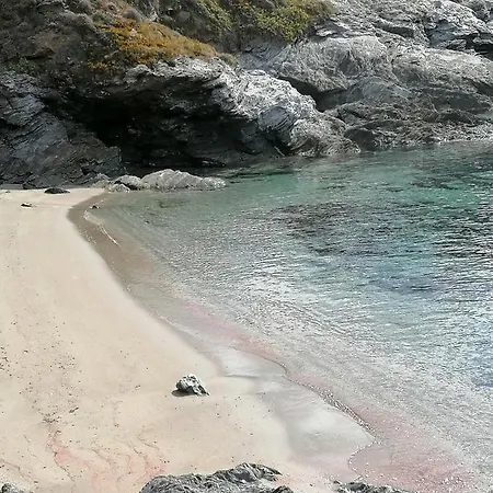 Semesterbostad Coin De Paradis Avec Vue Unique Sur La Et La Tour Genoise