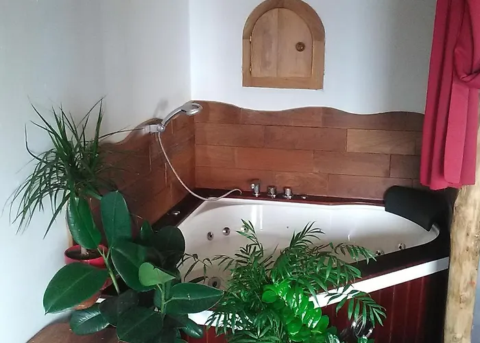 Coin De Paradis Avec Vue Unique Sur La Et La Tour Genoise *