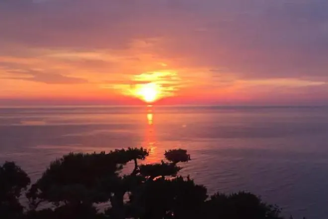 Coin De Paradis Avec Vue Unique Sur La Et La Tour Genoise *