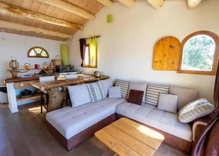 Coin De Paradis Avec Vue Unique Sur La Et La Tour Genoise Pino