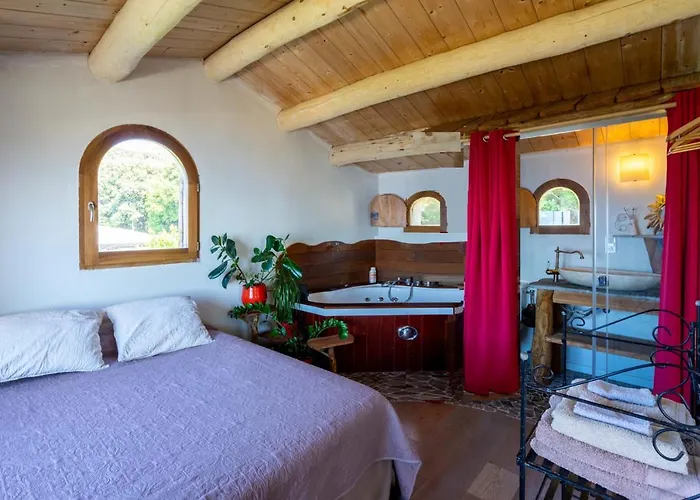 Coin De Paradis Avec Vue Unique Sur La Et La Tour Genoise *